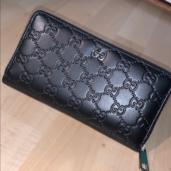 Gucci Handbags - GUCCI GG Print Signature Zip Continental Wallet